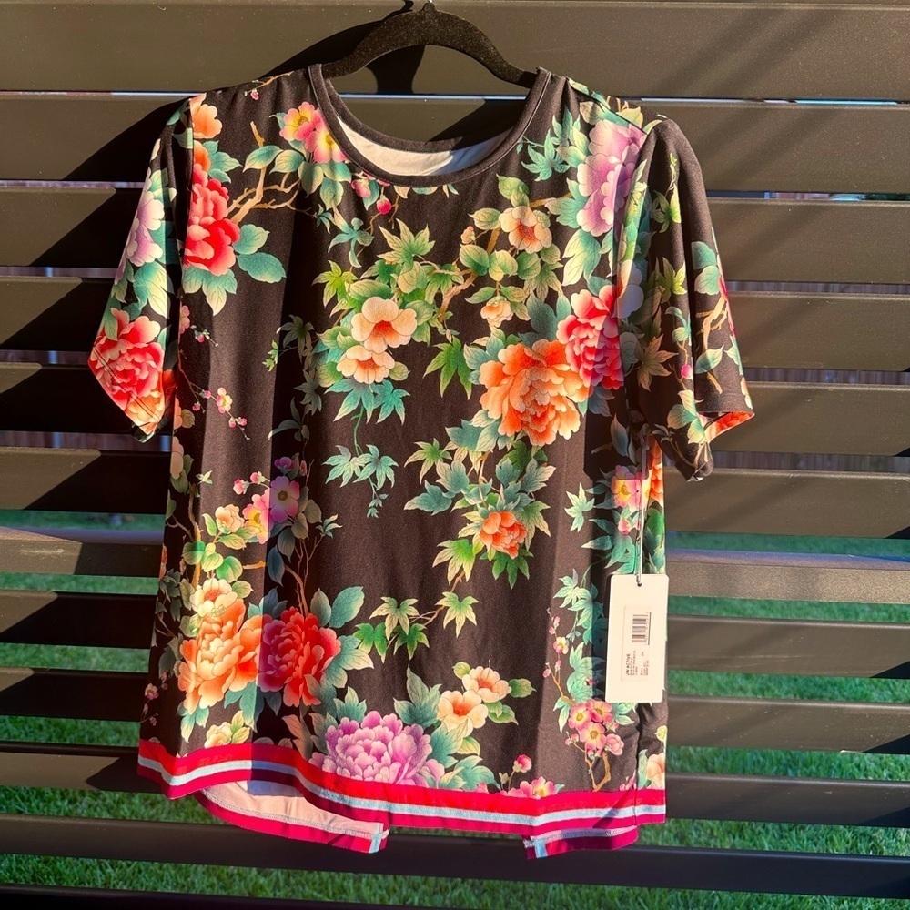 Johnny Was bee active cross back tee size L